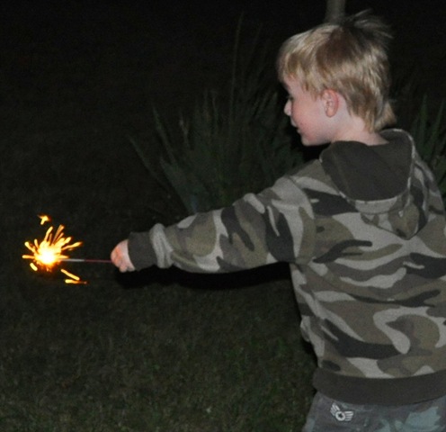 [sparkler%255B6%255D.jpg]