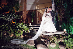 Fotos do evento Kellen e Bruno. Foto numero 073. Fotografia (fotografias) dos fotógrafos de casamento Wagner e Vanessa que fazem fotos de casamento (fotografia de casamento) no melhor estilo do fotojornalismo em Niterói, RJ, e outras cidades do Rio de Janeiro. fotos casamento niterói de rj festa rio janeiro niteroi festas para casamentos foto fotojornalismo fotografia digital vestido noiva vermelho vestidos com