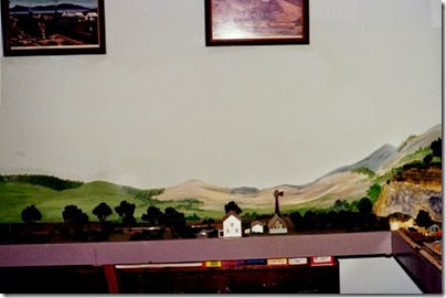55389543-03 Dad's Layout in Spring 2004 55389543-03 Dad's Layout in Spring 2004