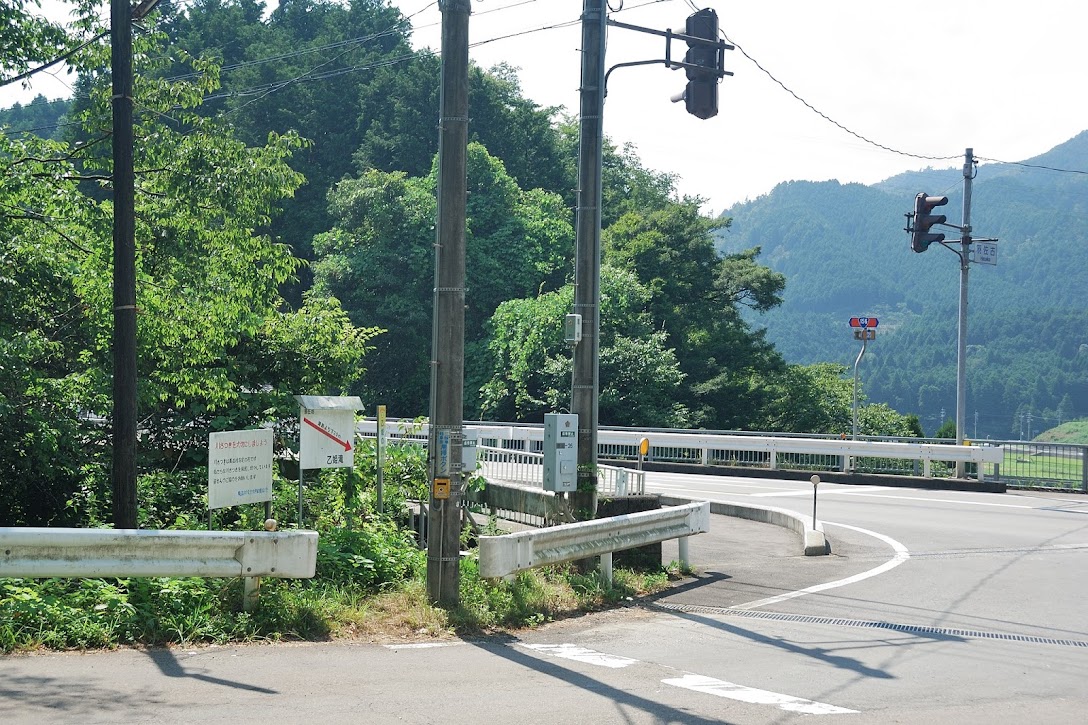 羽佐古交差点