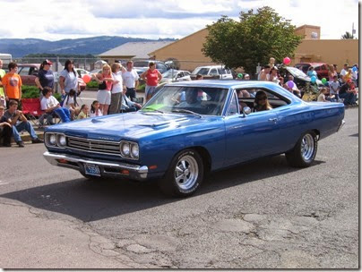 IMG_2595 1969 Plymouth Road Runner in the Rainier Days in the Park Parade on July 15, 2006