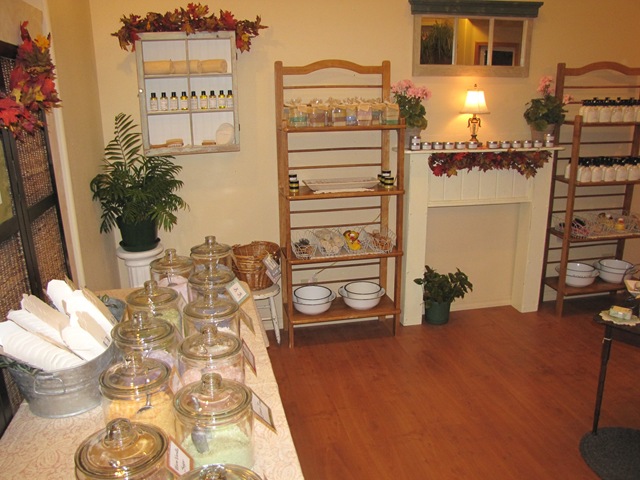 [CranCottageroomview%255B16%255D.jpg]