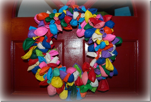balloon wreath