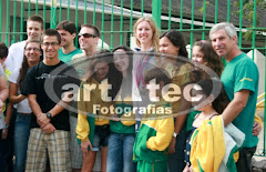 Fotos do evento GRACIELE HERMANN. Foto numero 19. Fotografia (fotografias) da Art Tec Fotografias que faz fotos de casamento, fotos de festas, fotos de eventos sociais, fotos de aniversário, fotos de formatura, fotojornalismo, ensaios fotográficos, fotos de estúdio, book fotográfico e outros serviços fotográficos em Pelotas, RS, e outras cidades do Rio Grande do Sul. fotos casamento de pelotas rs para noivas casamentos rio grande do sul foto fotografia lembranças com convite preço vestido tomara que caia álbuns