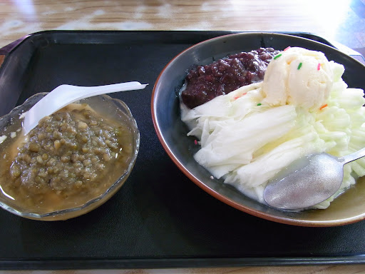 豆花と雪花氷。