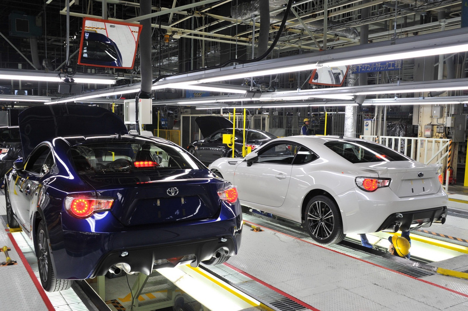 [Toyota-86-Subaru-BRZ-1%255B3%255D.jpg]