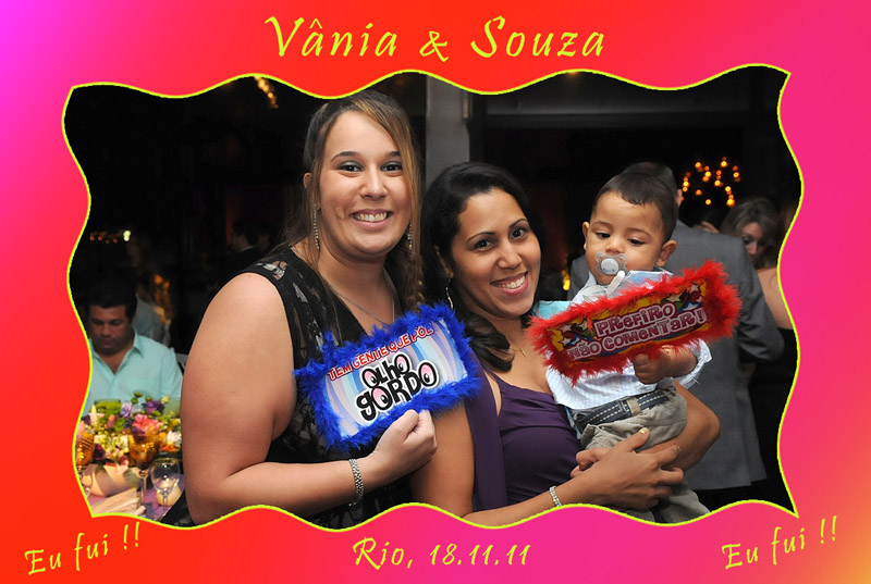 Fotos de Vânia e Souza - 18.11.11. Foto numero 09 da Social Click Fotografia Digital, do Rio de Janeiro, RJ, que faz fotos divertidas, fotos malucas, fotos com fantasias, fotos na hora, fotografia maluca, fotografia divertida com molduras personalizadas. jockey gavea social click Birthday foto brinde digital club valerio miguel v&v fotos divertidas malucas maluca animadas animado fotografia centro rio de noivas fotógrafos casamento casamentos