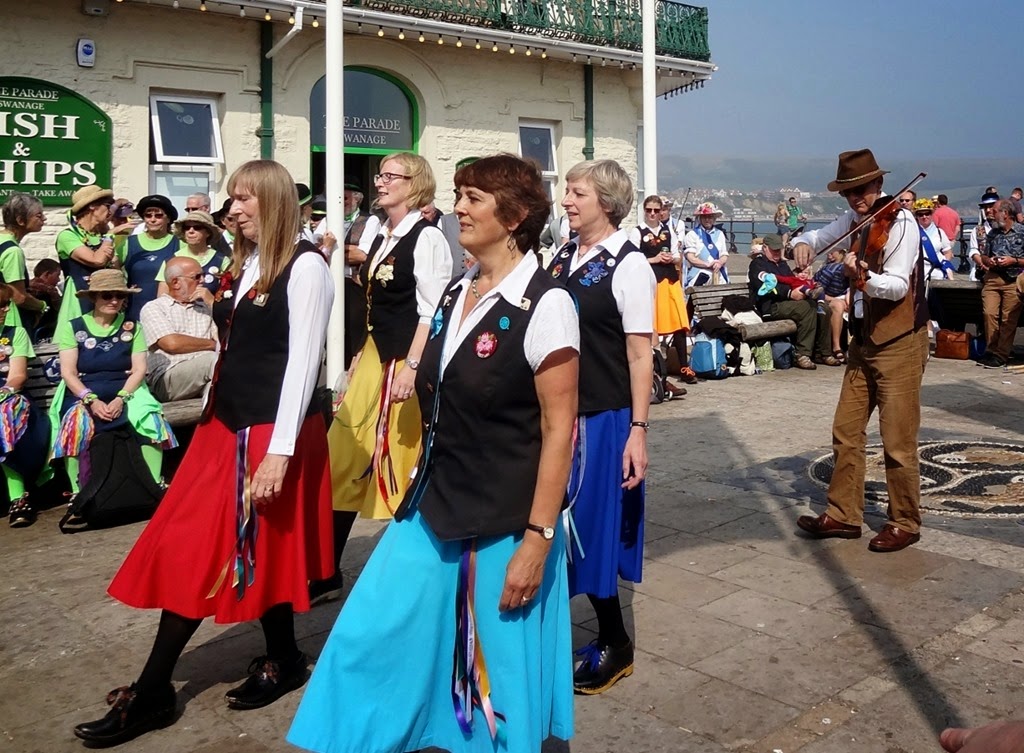 [DSC08484%2520%25281300x956%2529%255B3%255D.jpg]