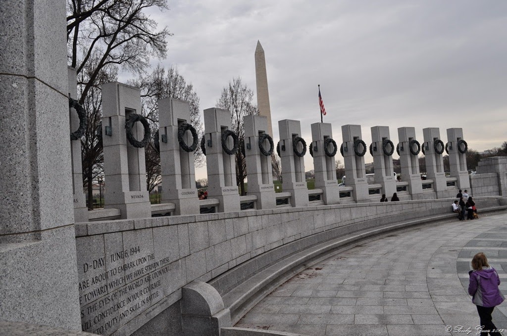 [04-02-14-WWII-Memorial-073.jpg]