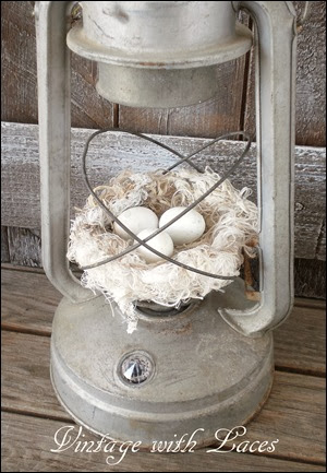 Nest in Lantern - Vintage with Laces Nest in Lantern - Vintage with Laces