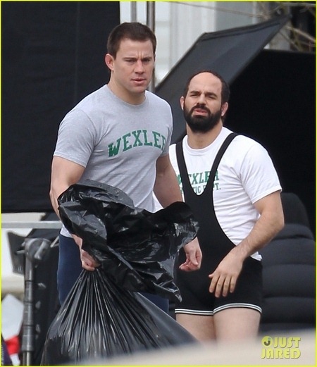 Foxcatcher Set Photos with Channing Tatum and Mark Ruffalo 01