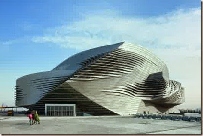 51eda9a1e8e44ea5b700000c_dalian-international-conference-center-coop-himmelb-l-au_p_0804_f012_dm-528x352