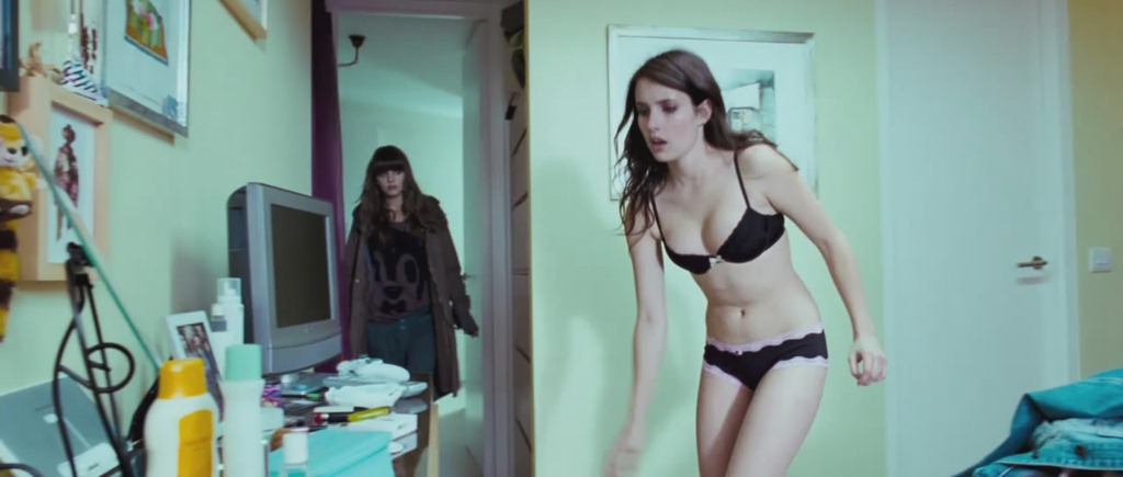 [dollys-from-holly.blogspot.com_Emma%2520Roberts_03%255B2%255D.jpg]