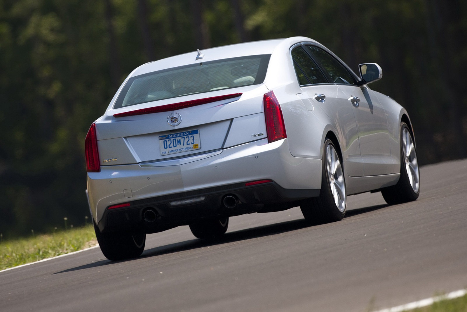 [2013-Cadillac-ATS-84%255B2%255D.jpg]