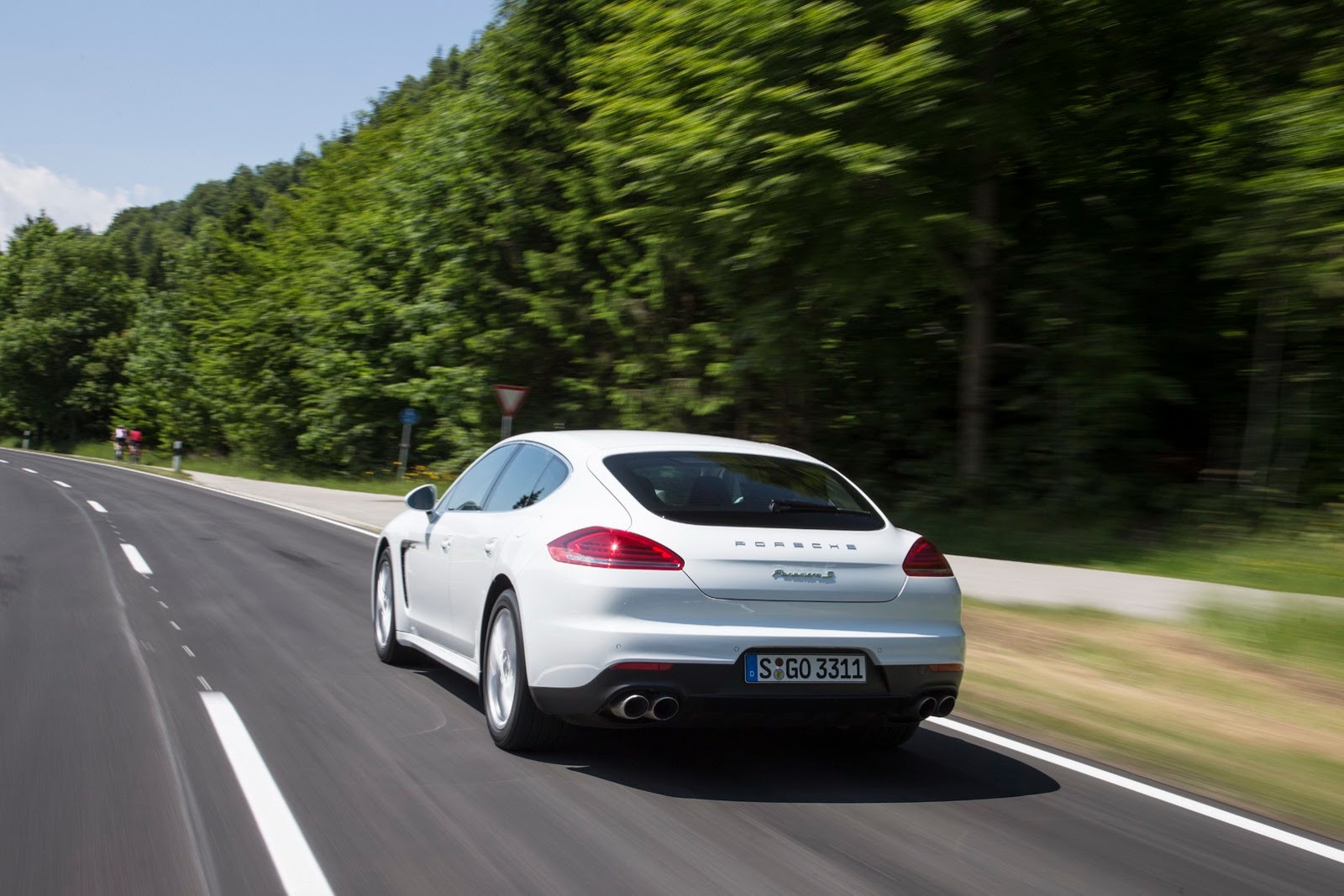 [2014-Porsche-Panamera-37%255B2%255D.jpg]