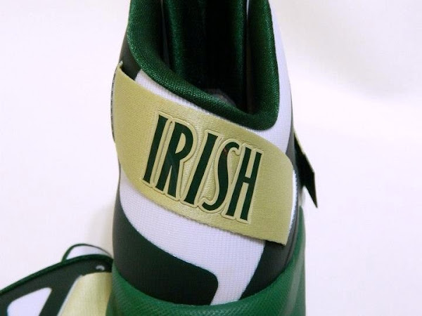 Detailed Look at Nike Zoom Soldier VI SVSM 8220Fighting Irish8221 PEs
