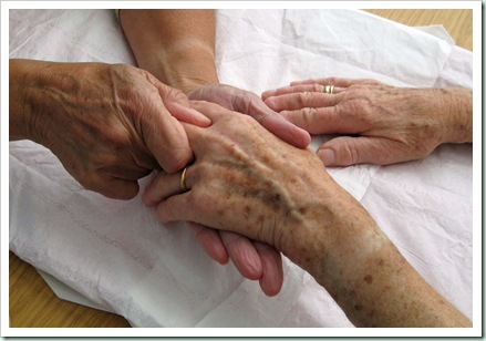 hand massage CMs picture
