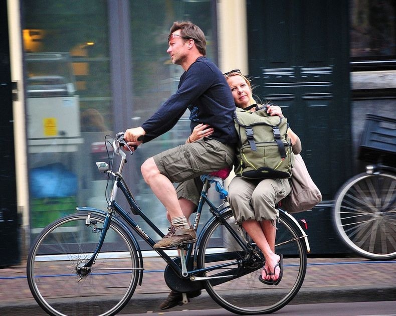 amsterdam-bicycles1-1 amsterdam-bicycles1-1