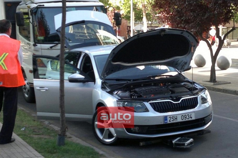 [2013-Skoda-Octavia-10%255B2%255D.jpg]