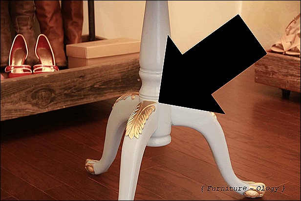 table leg with arrow (2)