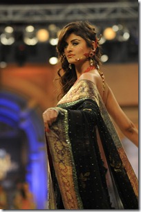 Nomi-Ansari-at-Bridal-Couture-Week-2012-Mastitime247