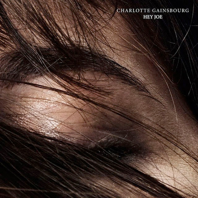 Charlott Gainsbourg énekli A nimfomániás egyik dalát