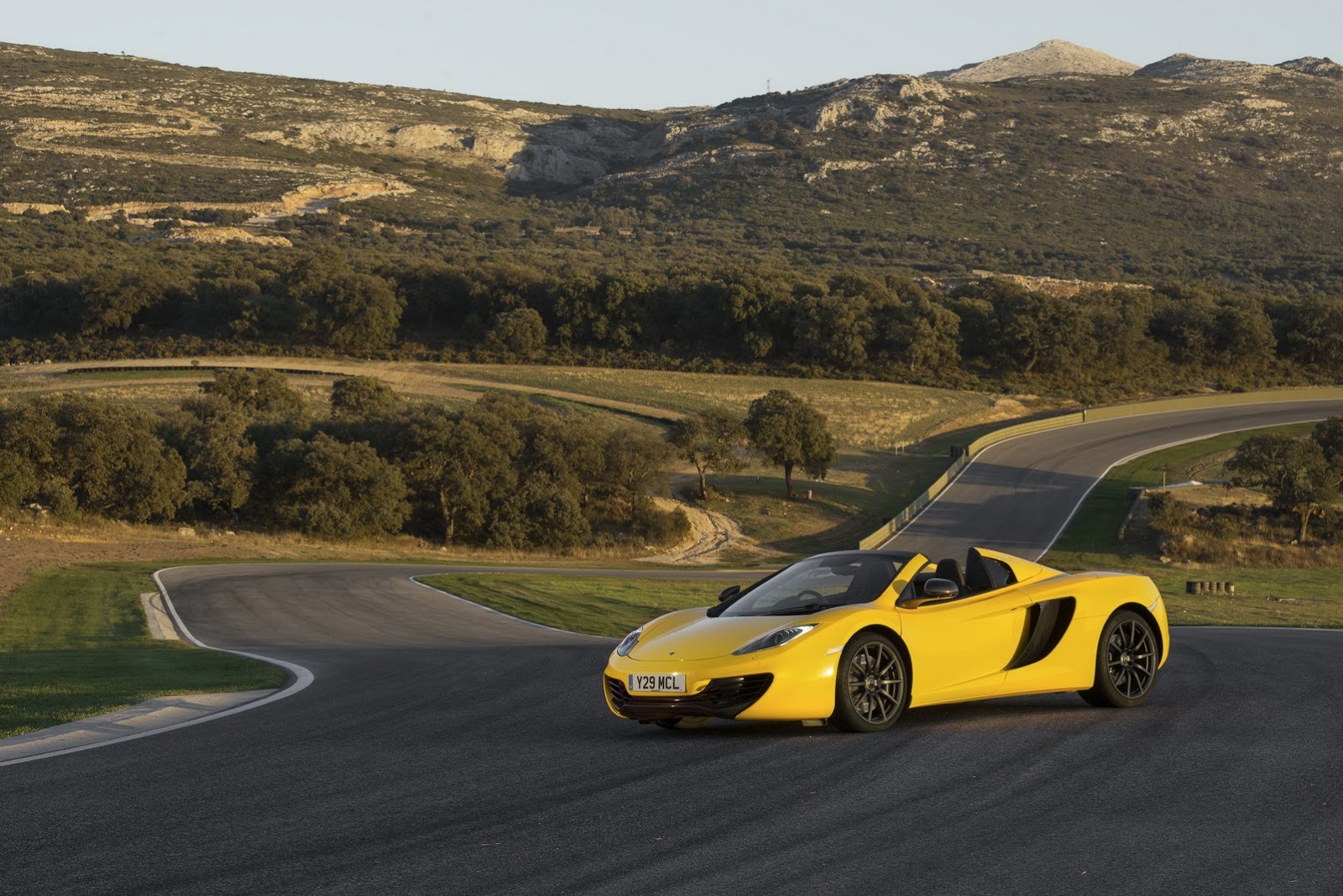 McLaren-MP4-12C-Spider-25%255B2%255D.jpg