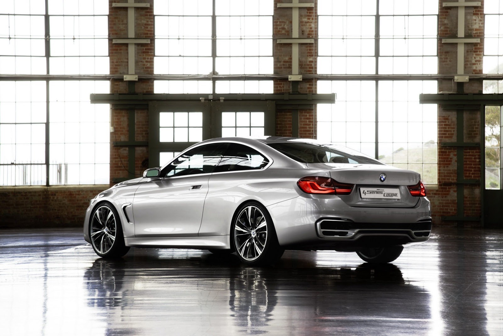 [BMW-4-4-Series-22.jpg]