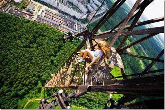 roofers_not_afraid_of_heights_37 roofers_not_afraid_of_heights_37