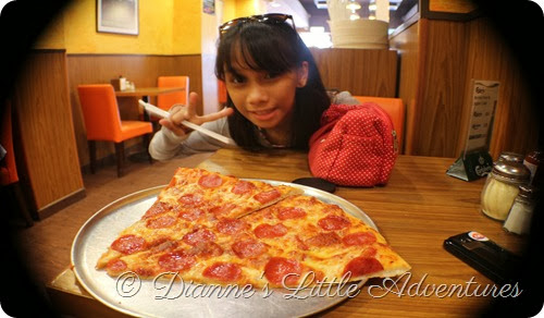 hong kong, family, granville road, trip, tips, pizza, paisanos, lunch