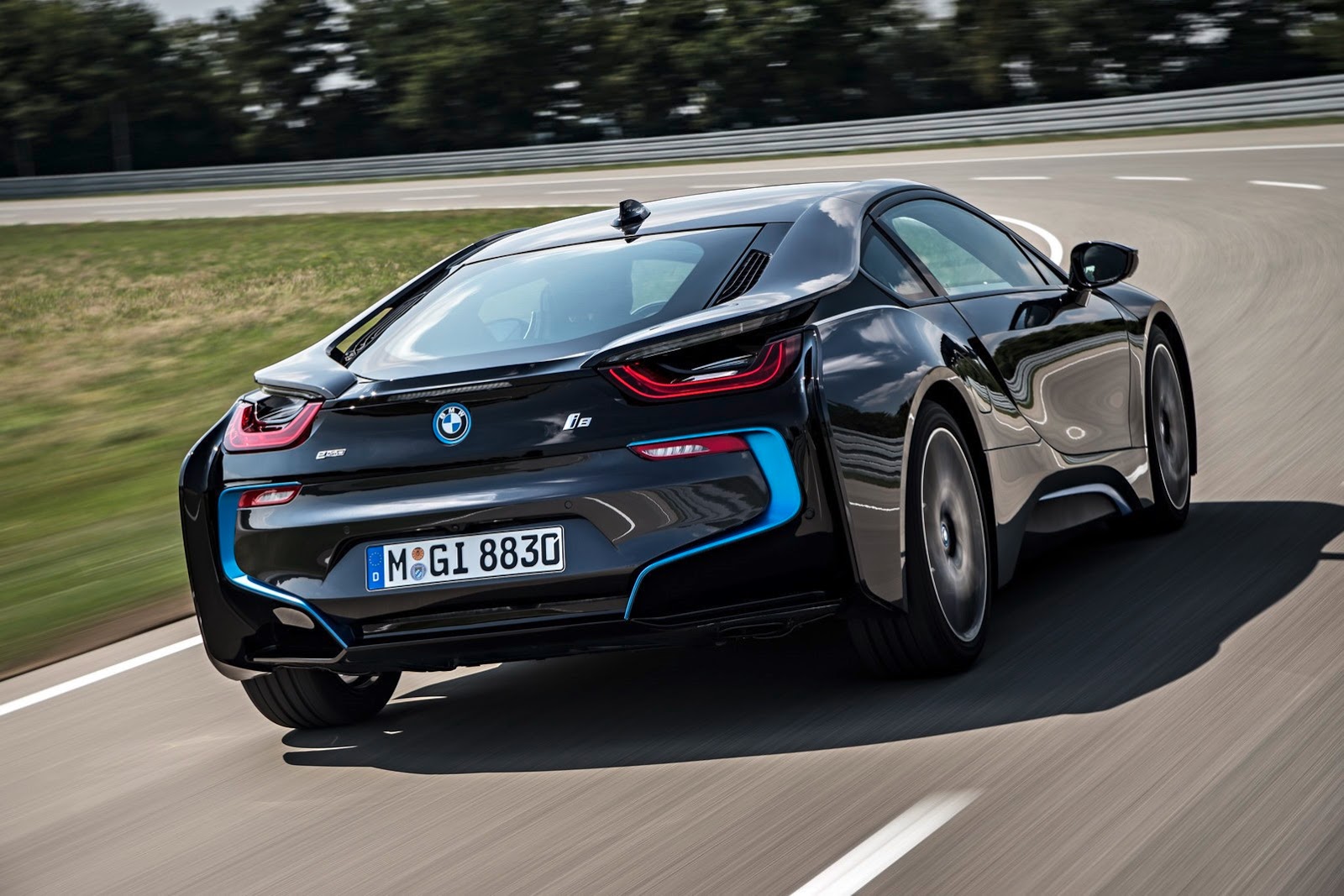 2014-BMW-i8-31%25255B2%25255D.jpg