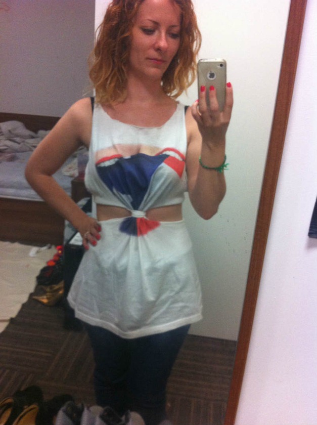 [DIY%2520Cut-Out%2520Dress%2520Krisp%2520Clothing%2520%252811%2529%255B3%255D.jpg&description=DIY: Cut Out Dress')]