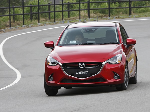[Mazda2-Demio-2015-5%255B2%255D.jpg]