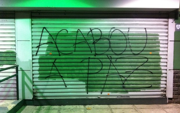 [muro_palmeiras_pixacao_gcom_julianocosta%255B5%255D.jpg]