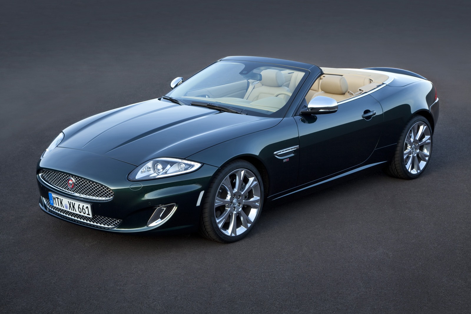 Jaguar-XK66-Special-Edition-3%25255B3%25