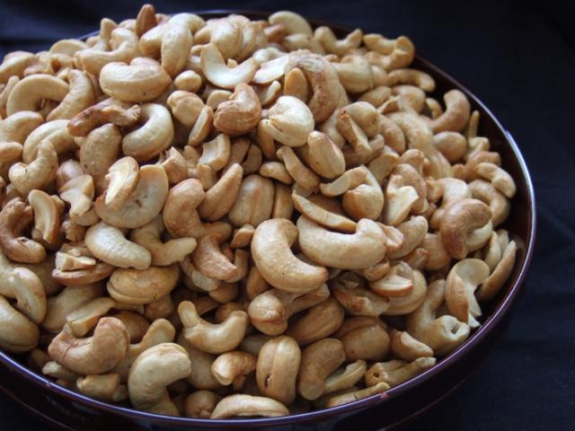 [cashewnews_071%255B3%255D.jpg]