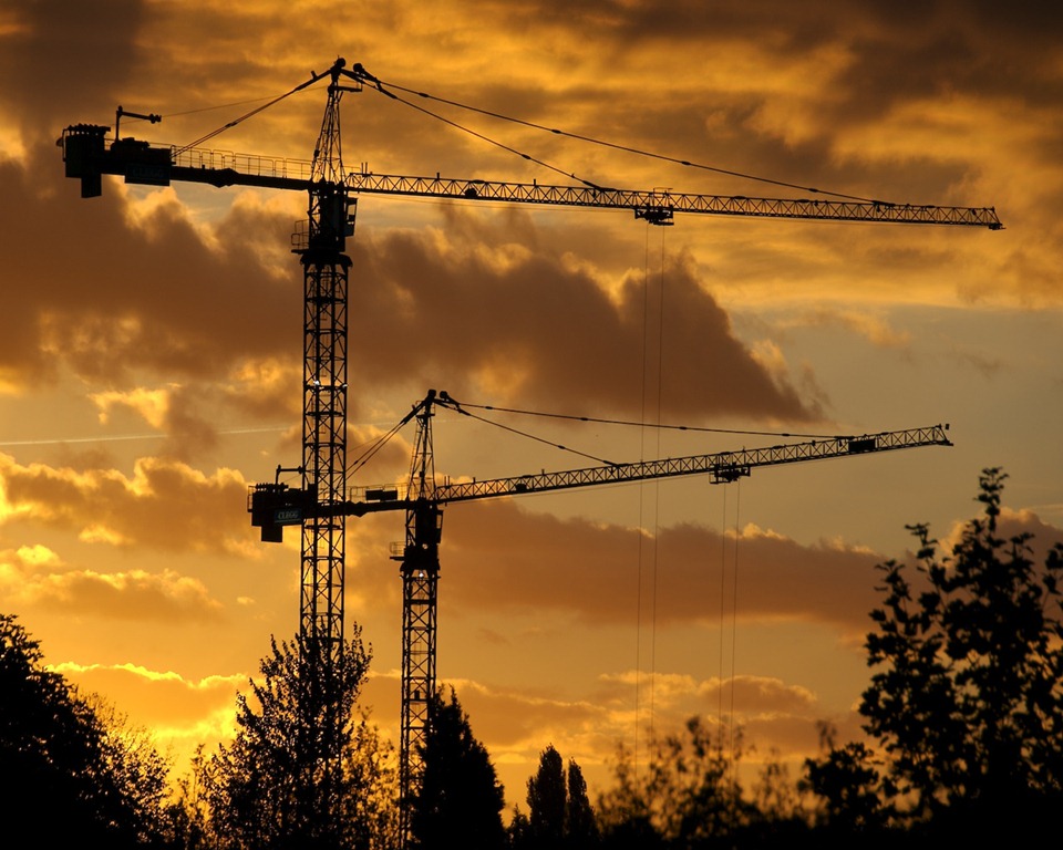 [construction_cranes_in_the_sunset%255B4%255D.jpg]