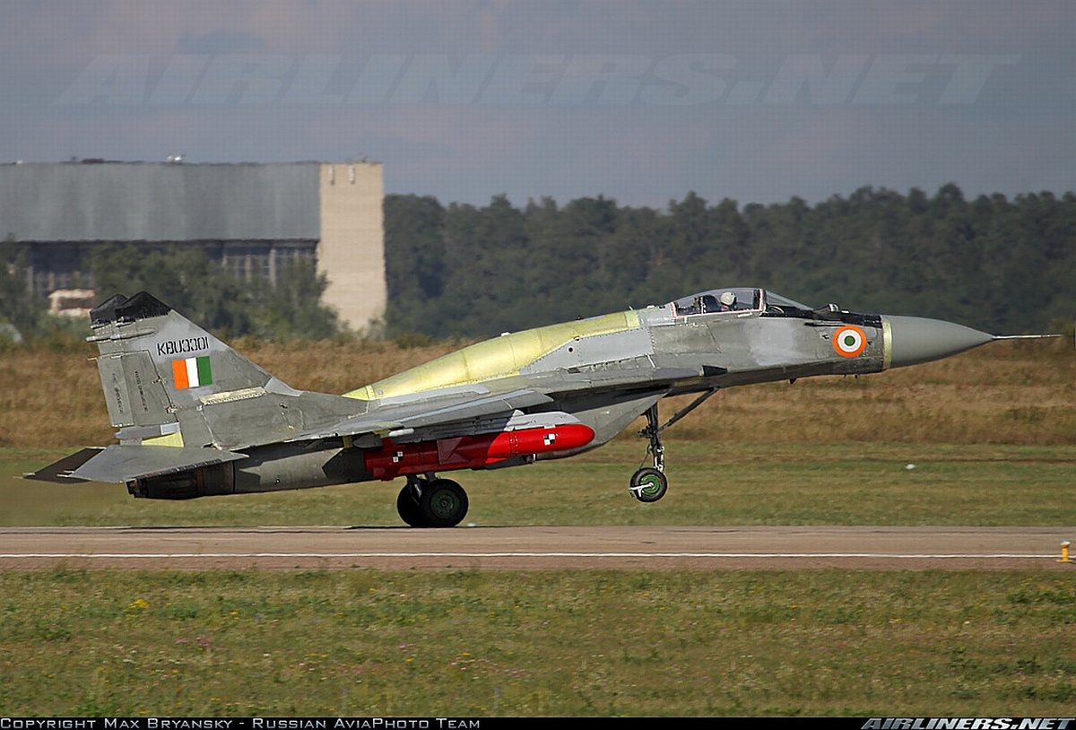 [Indian-Air-Force-MiG-29-UPG-Kh-35-U-Missile-02%255B2%255D.jpg]