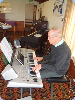 John Beales trying out Barbara McNab's brand new Yamaha Tyros 4. Sounded great too!