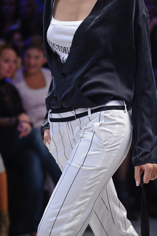 VICTORIA GRES, UFW, ss 2012 Фото Сергея Черникова