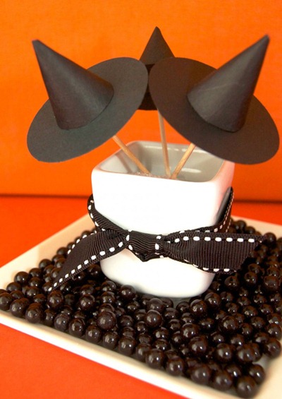 paper witch hats tutorial