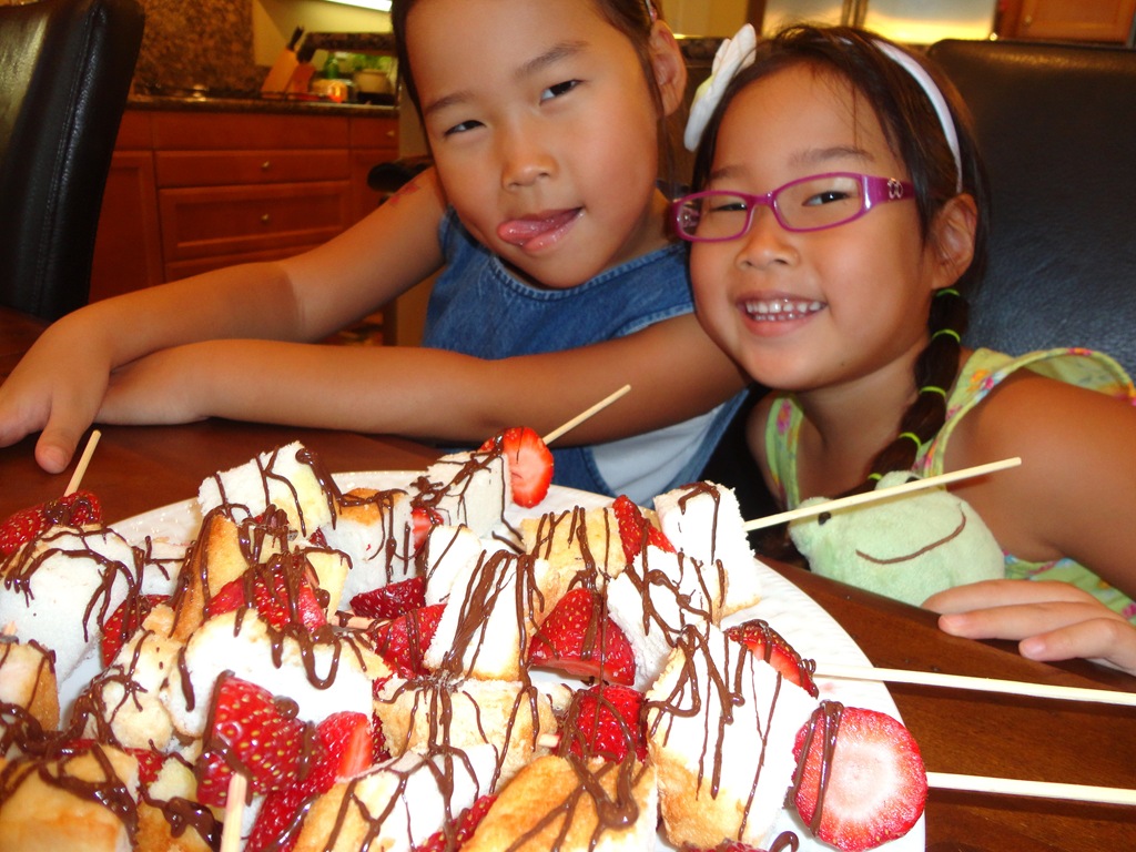 [Angel-Food-Cake-Skewers-0239.jpg]