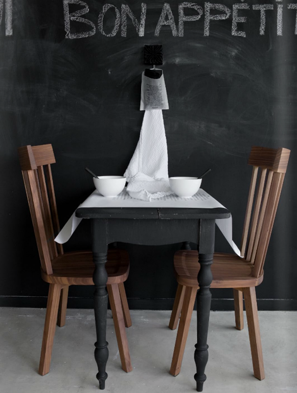 [Vitt%252C%2520svart%2520och%2520brunt%252C%2520EST%2520Magazine%2520via%2520Decor8%255B3%255D.png]