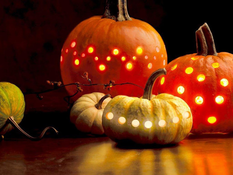 Halloween Beeds, Halloween