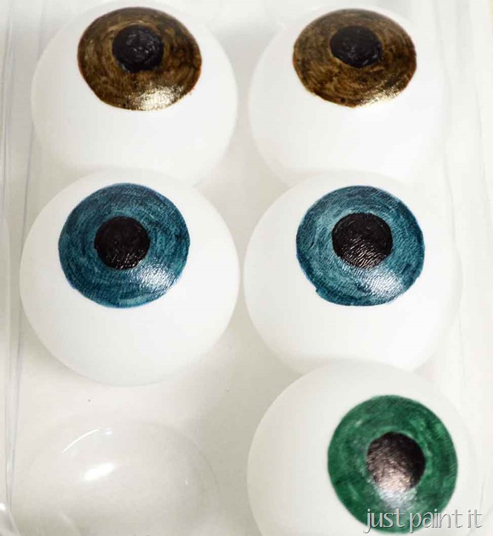 [make-spooky-eyeballs-J%255B2%255D.jpg]