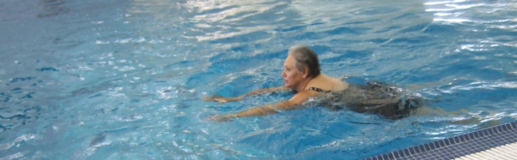 [chris%2520swiming%255B3%255D.jpg]