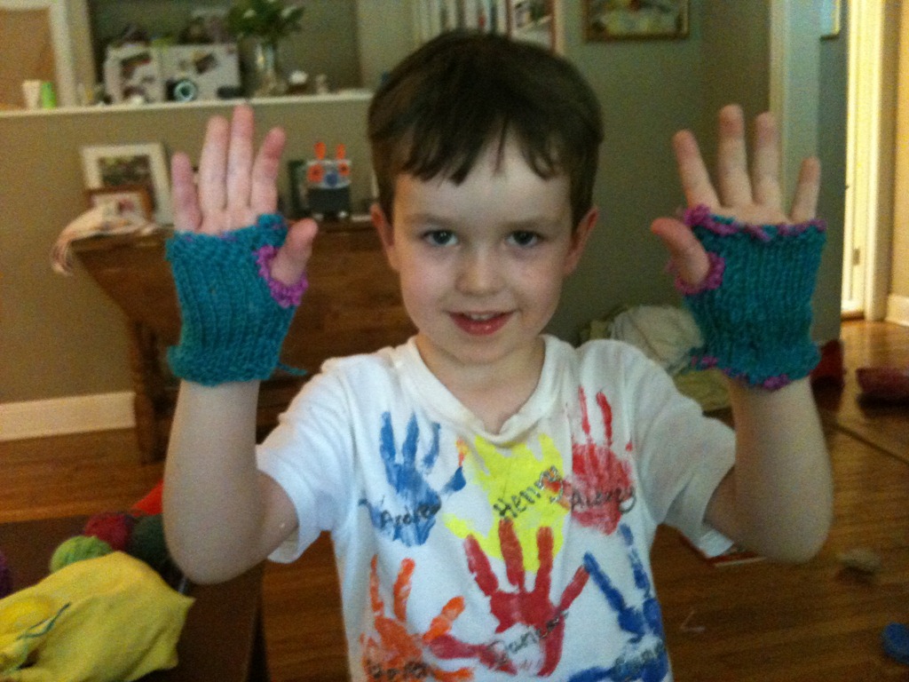 [gloves3%255B3%255D.jpg]