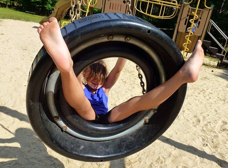 [06c%2520-%2520Playground%2520-%2520Emily%255B5%255D.jpg]