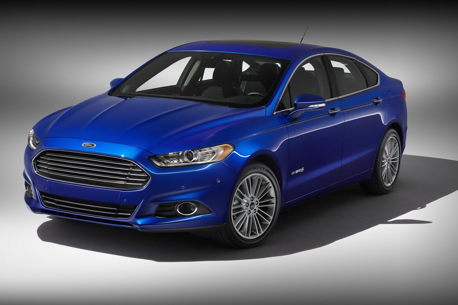 [2013-Ford-Fusion-Hybrid-1%255B2%255D.jpg]