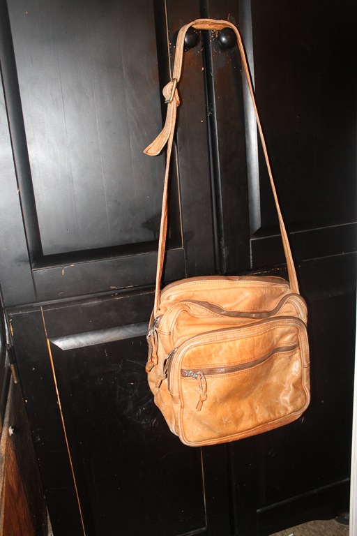 [rummage%2520sales%2520026%255B4%255D.jpg]